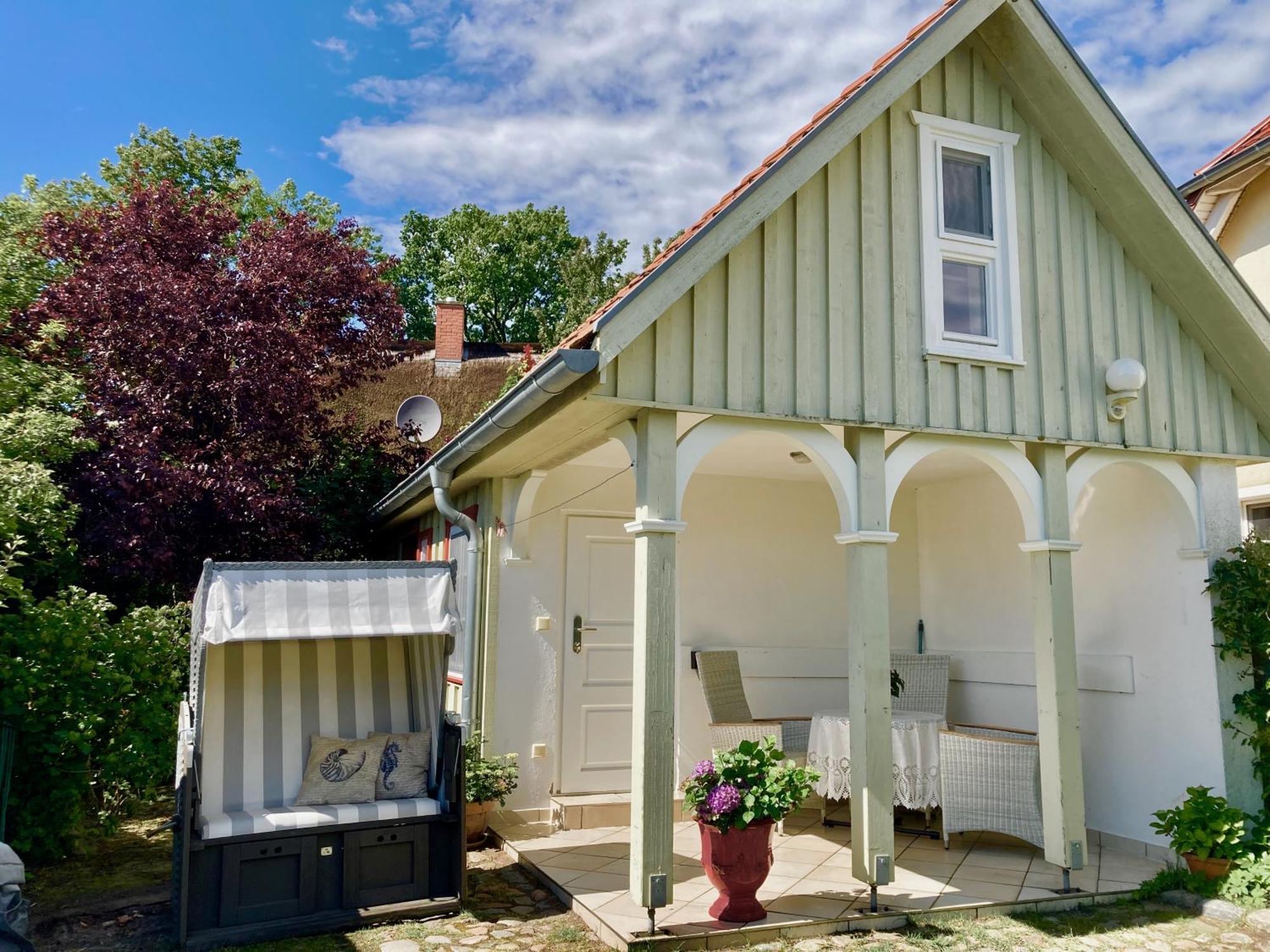 Kleines Haus Am Hafen - Ruhig Und Gruen Am Ortsrand Vila Prerow Exterior foto